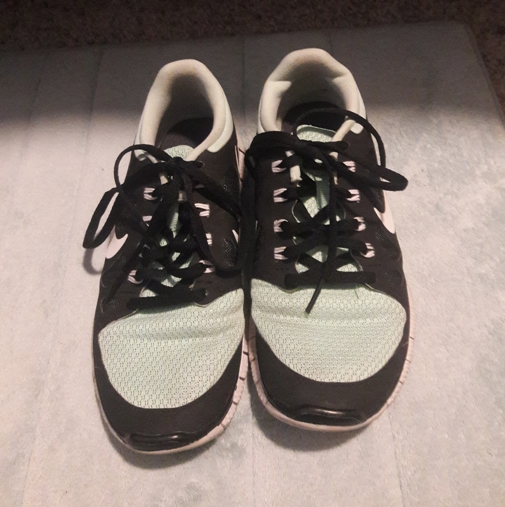 Girls NIKEID Free 5.0